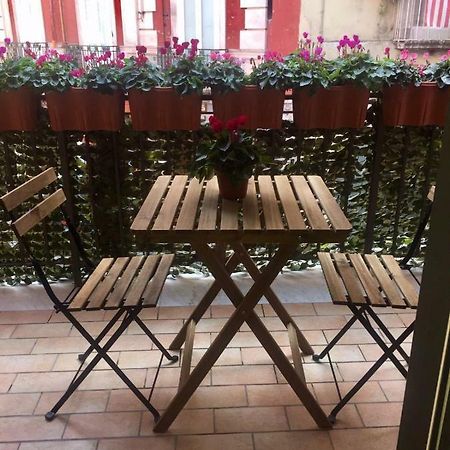 Отель Il Cuore Di Napoli Экстерьер фото