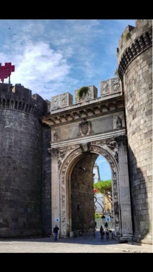 Отель Il Cuore Di Napoli Экстерьер фото
